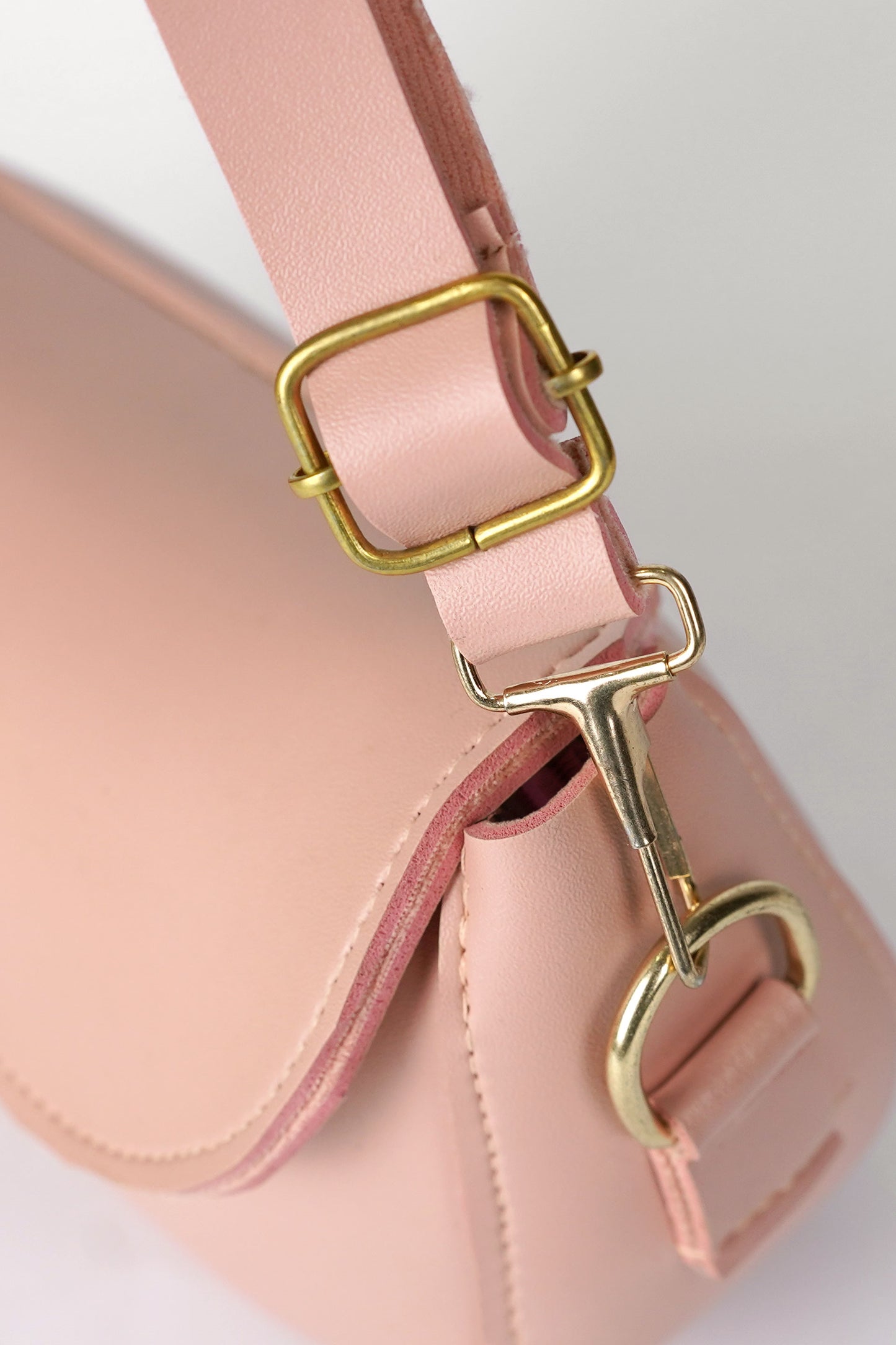 Crescent Carryall
