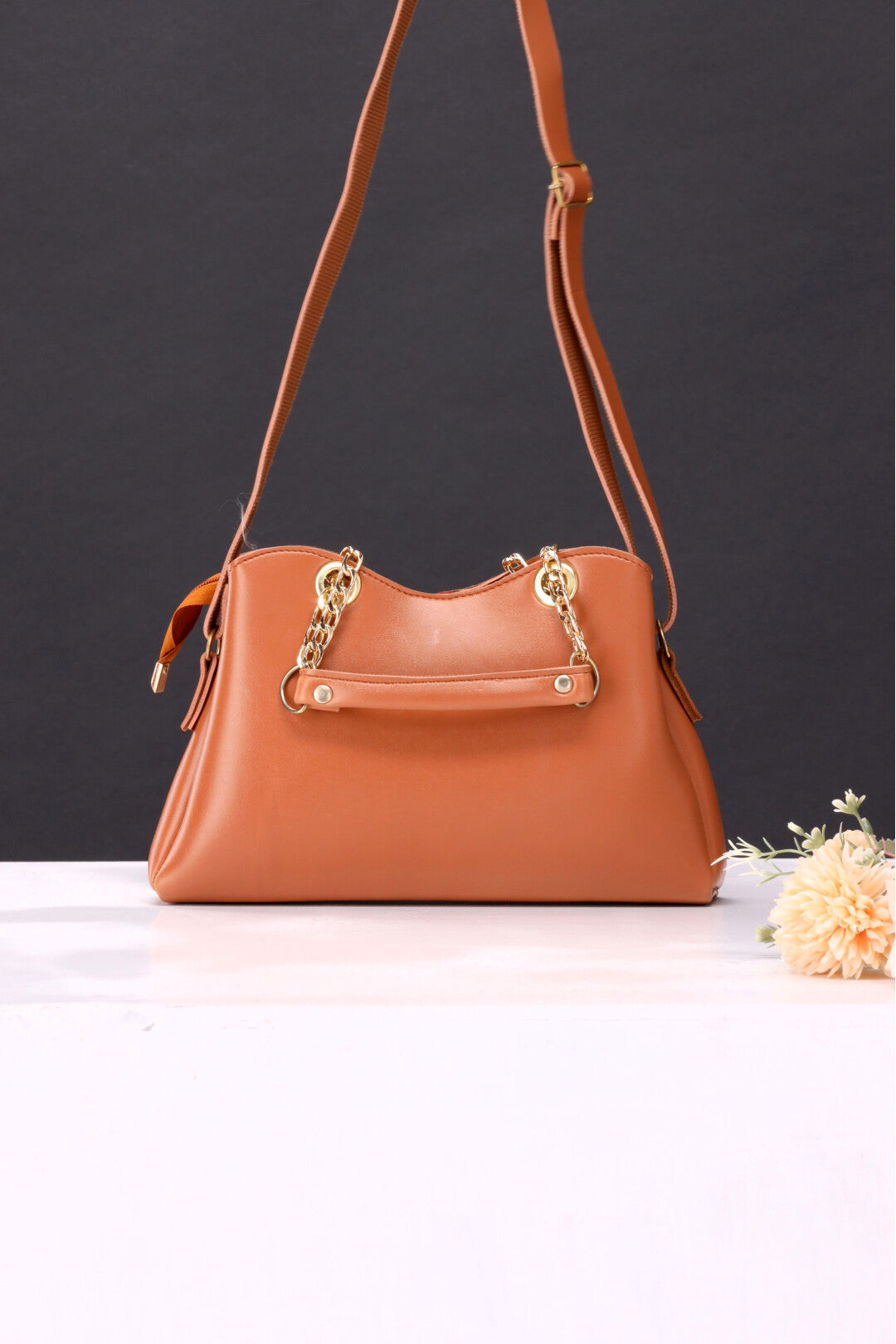 Sleek & Switch - Crossbody & Shoulder Bag