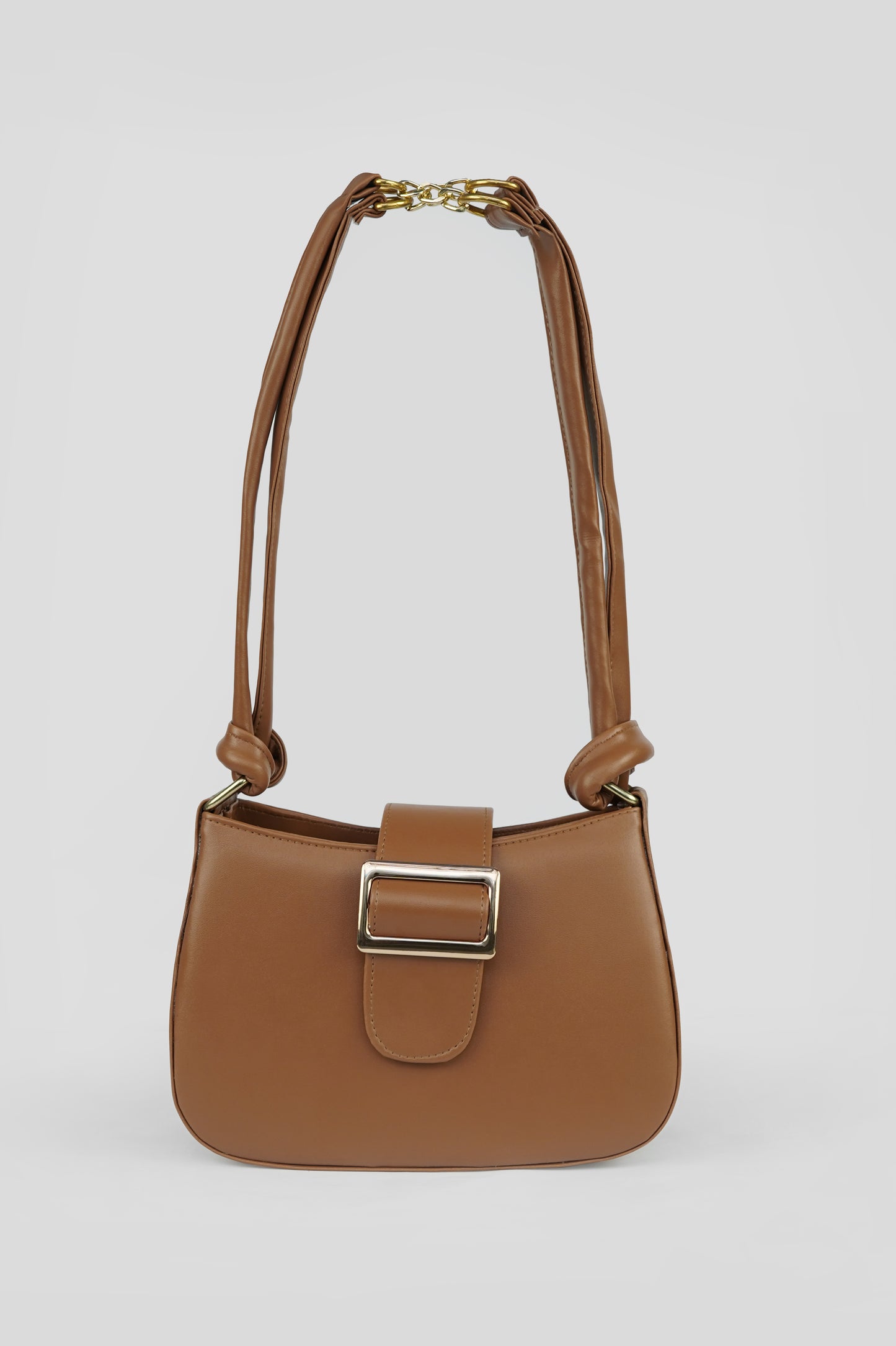 Elara Buckle