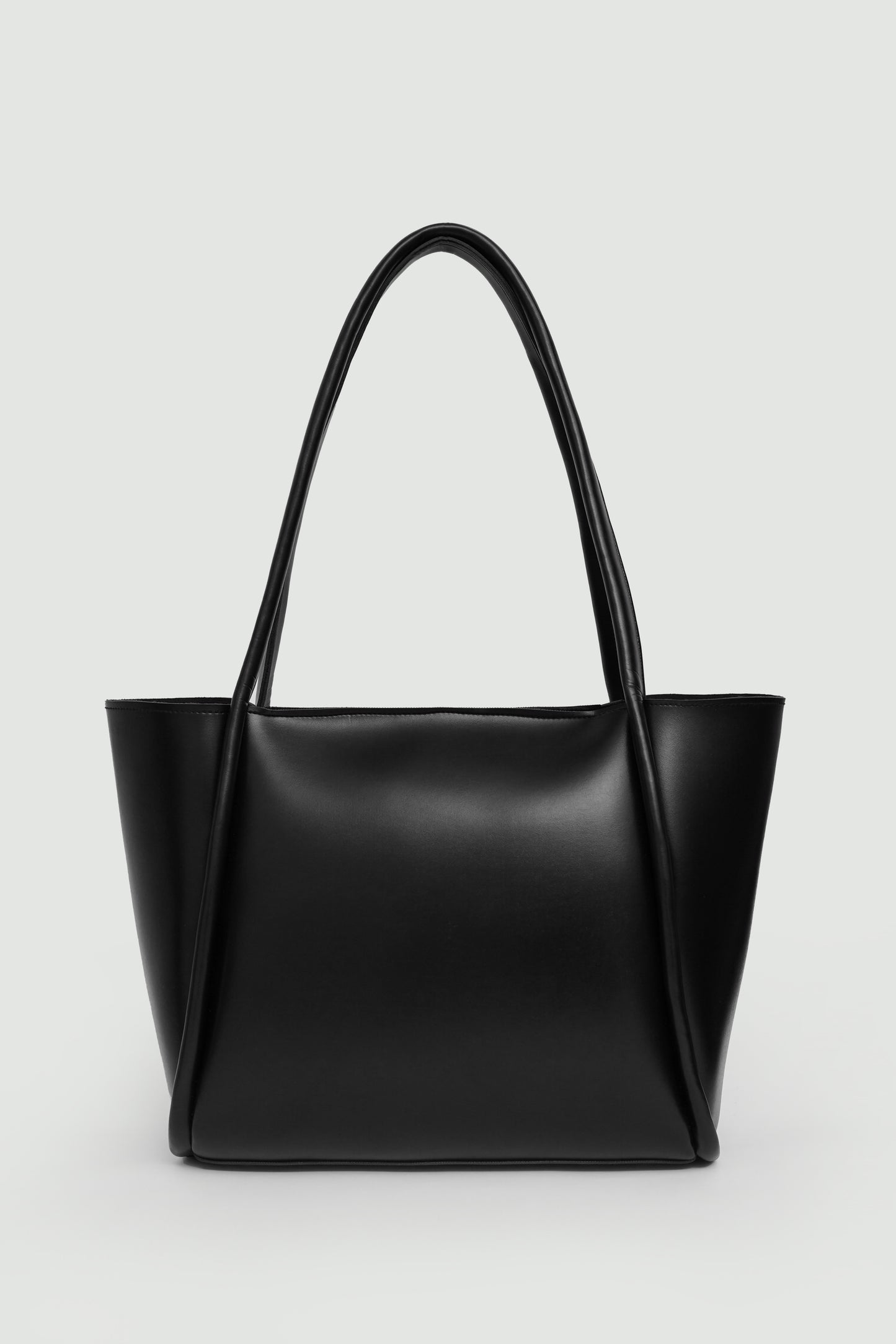 Veyra Tote