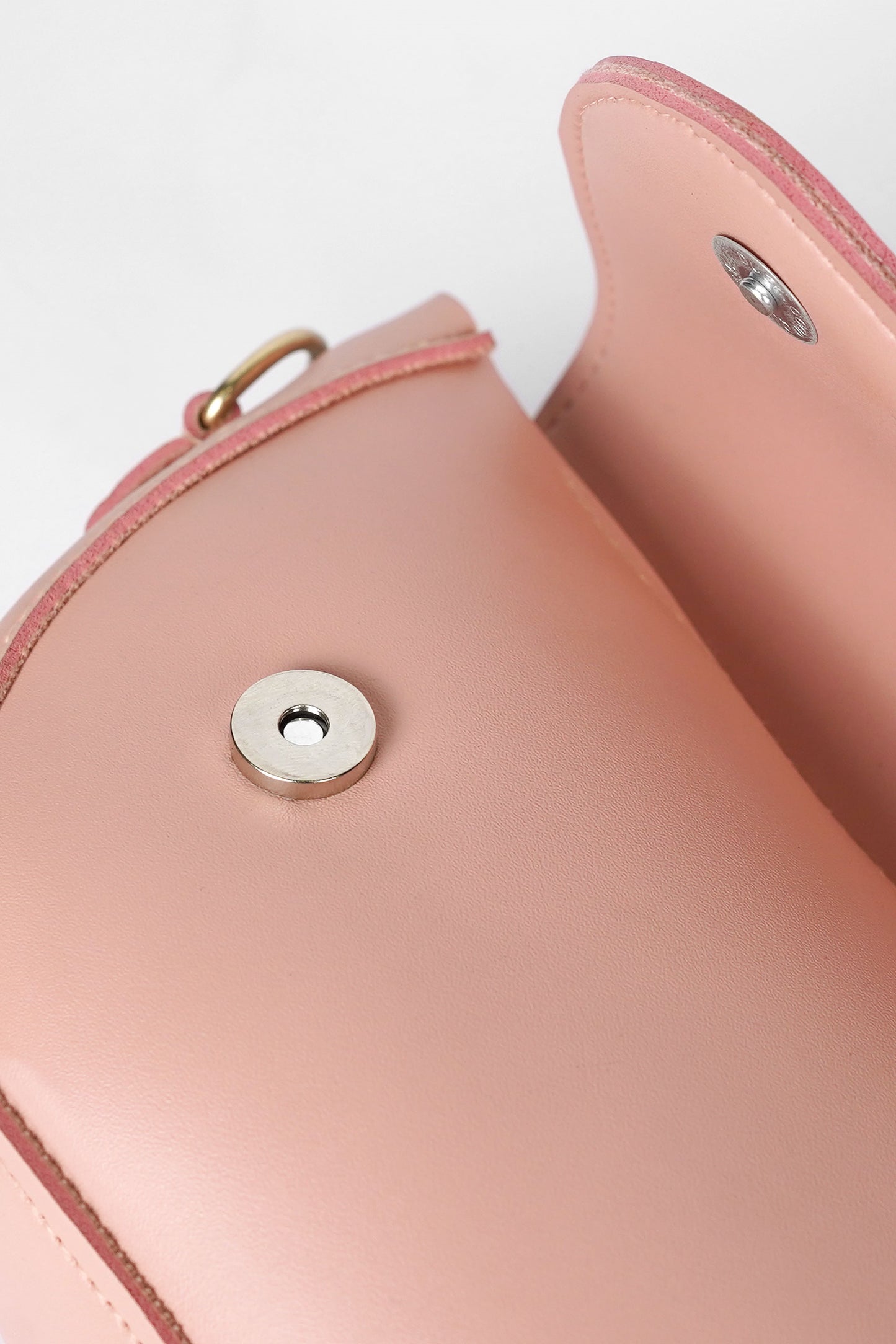 Crescent Carryall
