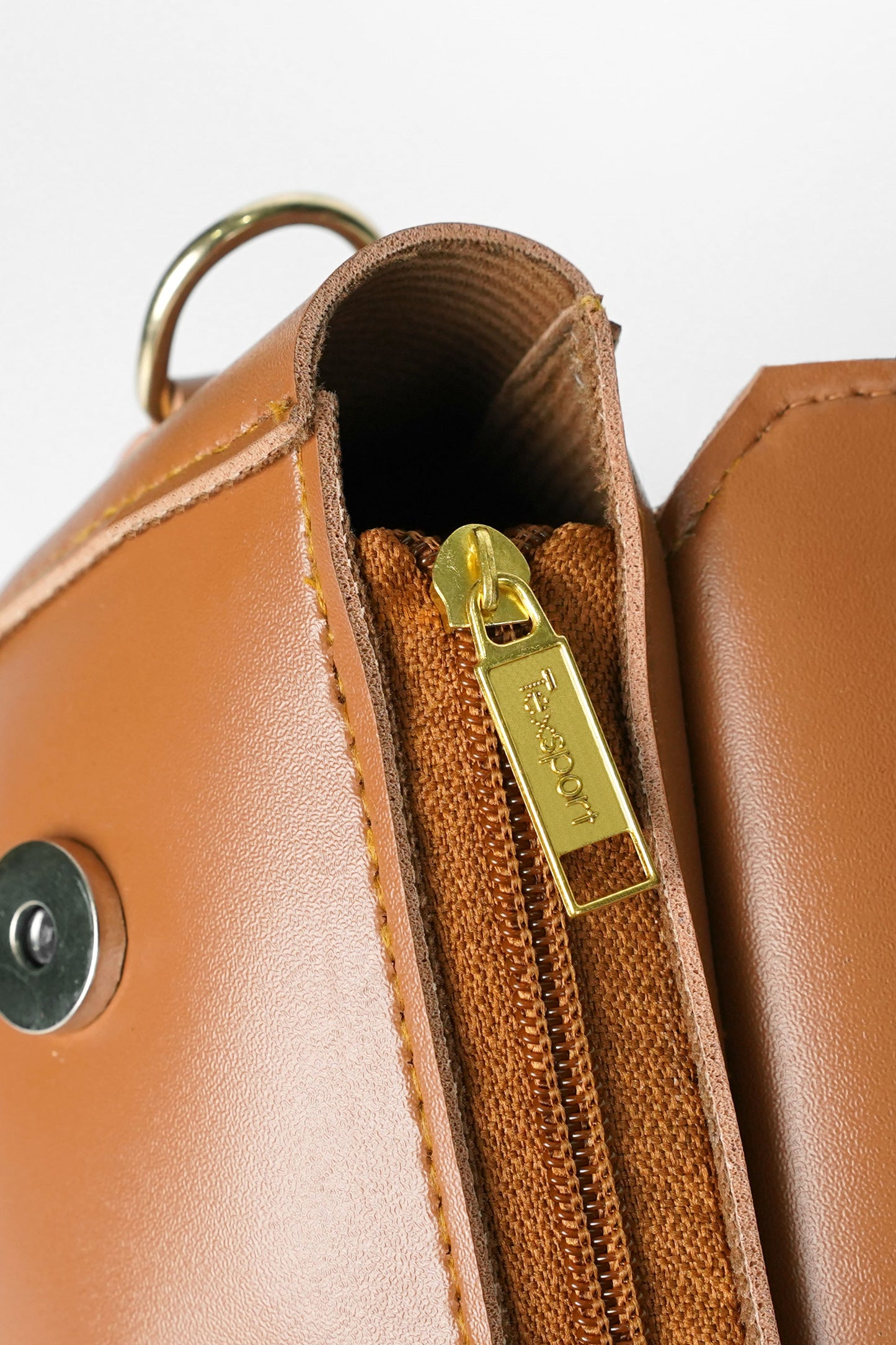 Crescent Carryall