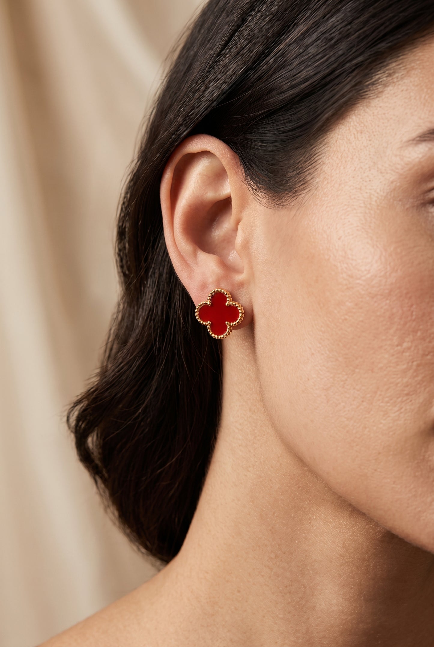 Scarlet Clover Studs Earring
