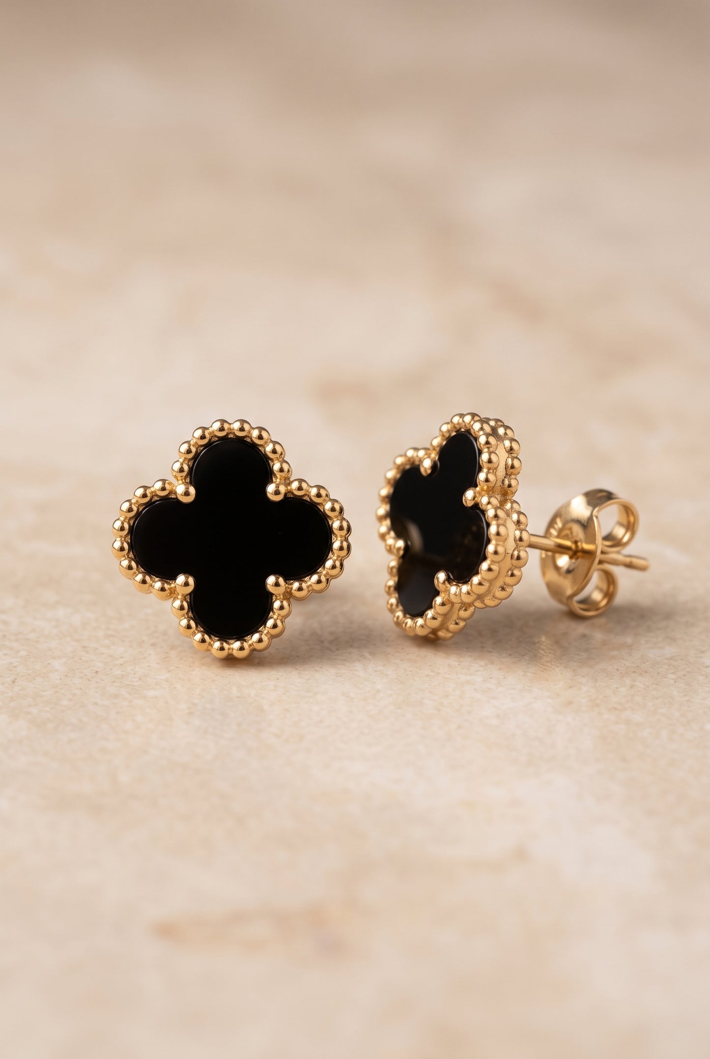 Noir Clover Studs Earring