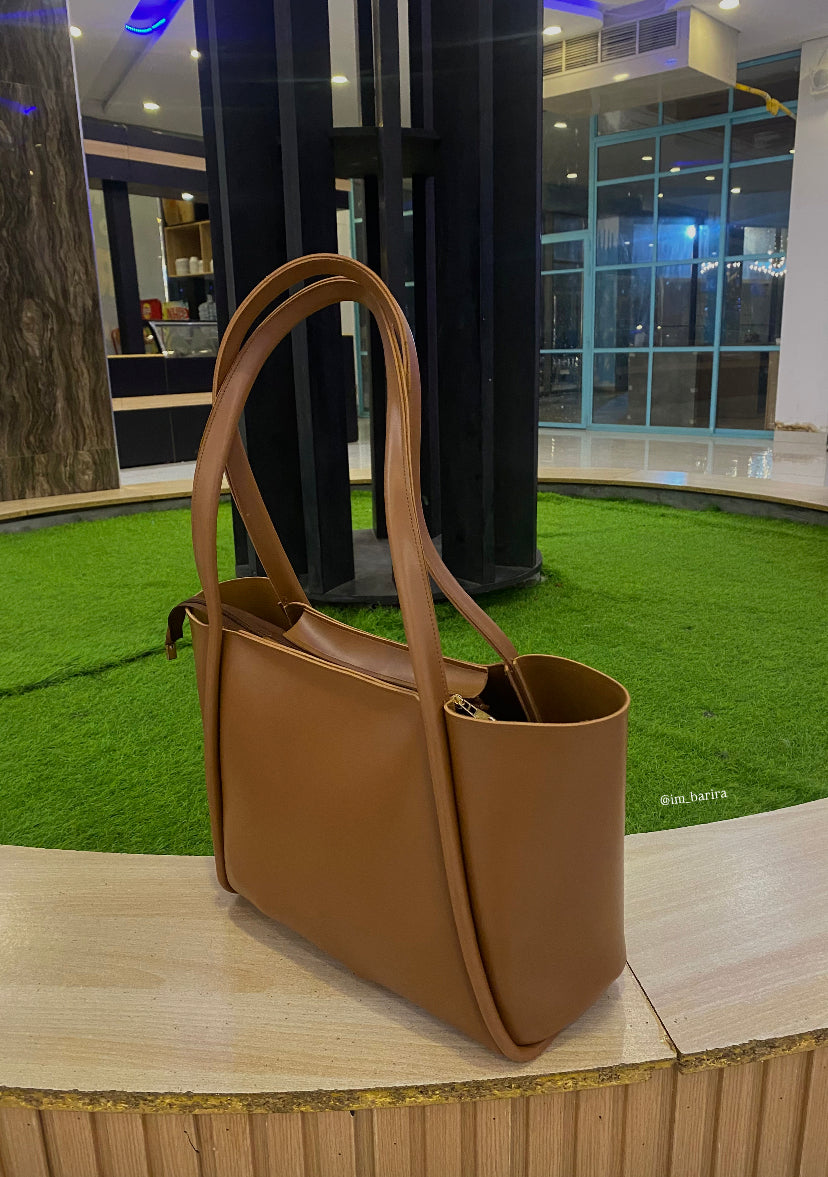 Veyra Tote