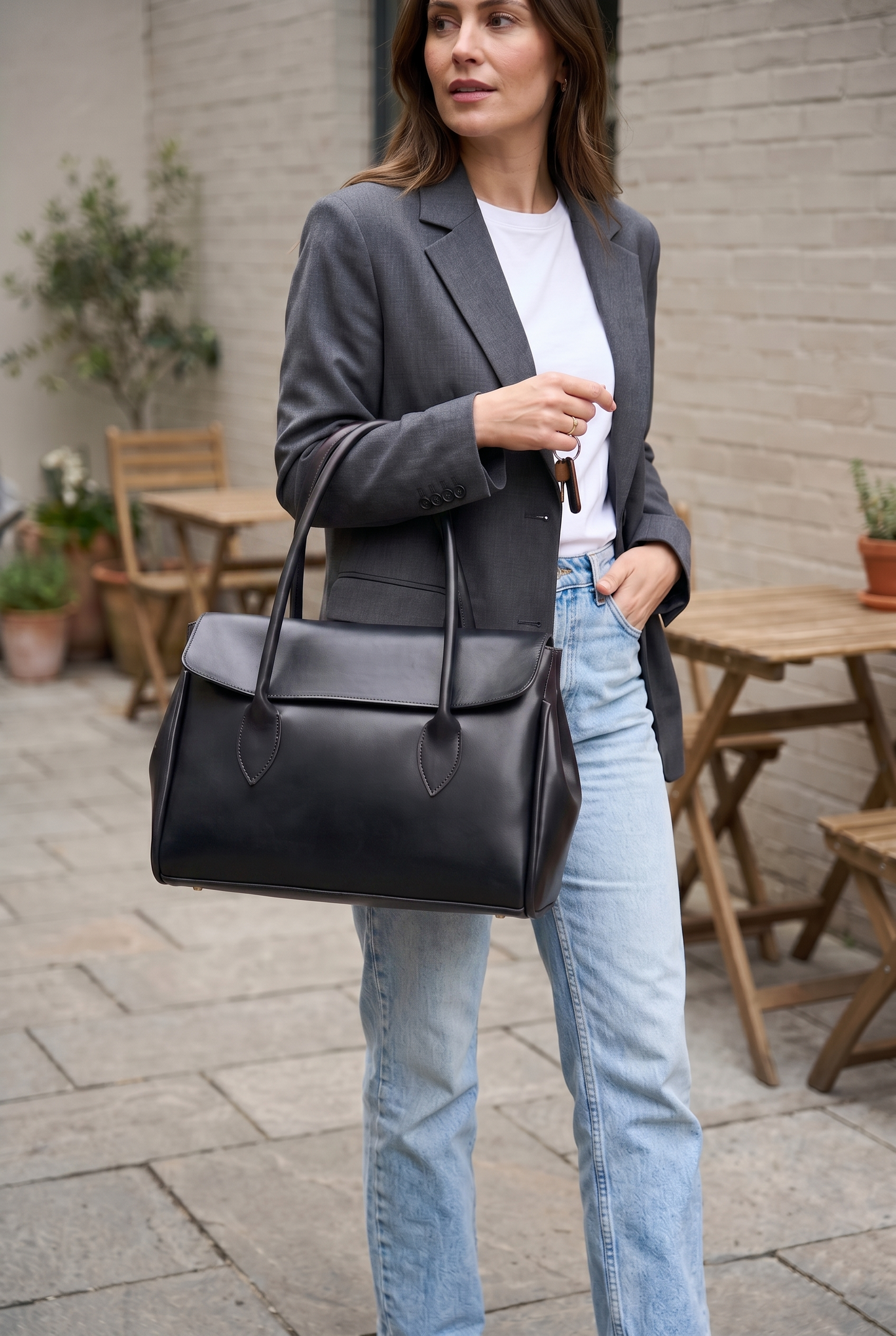 Aveline Carryall