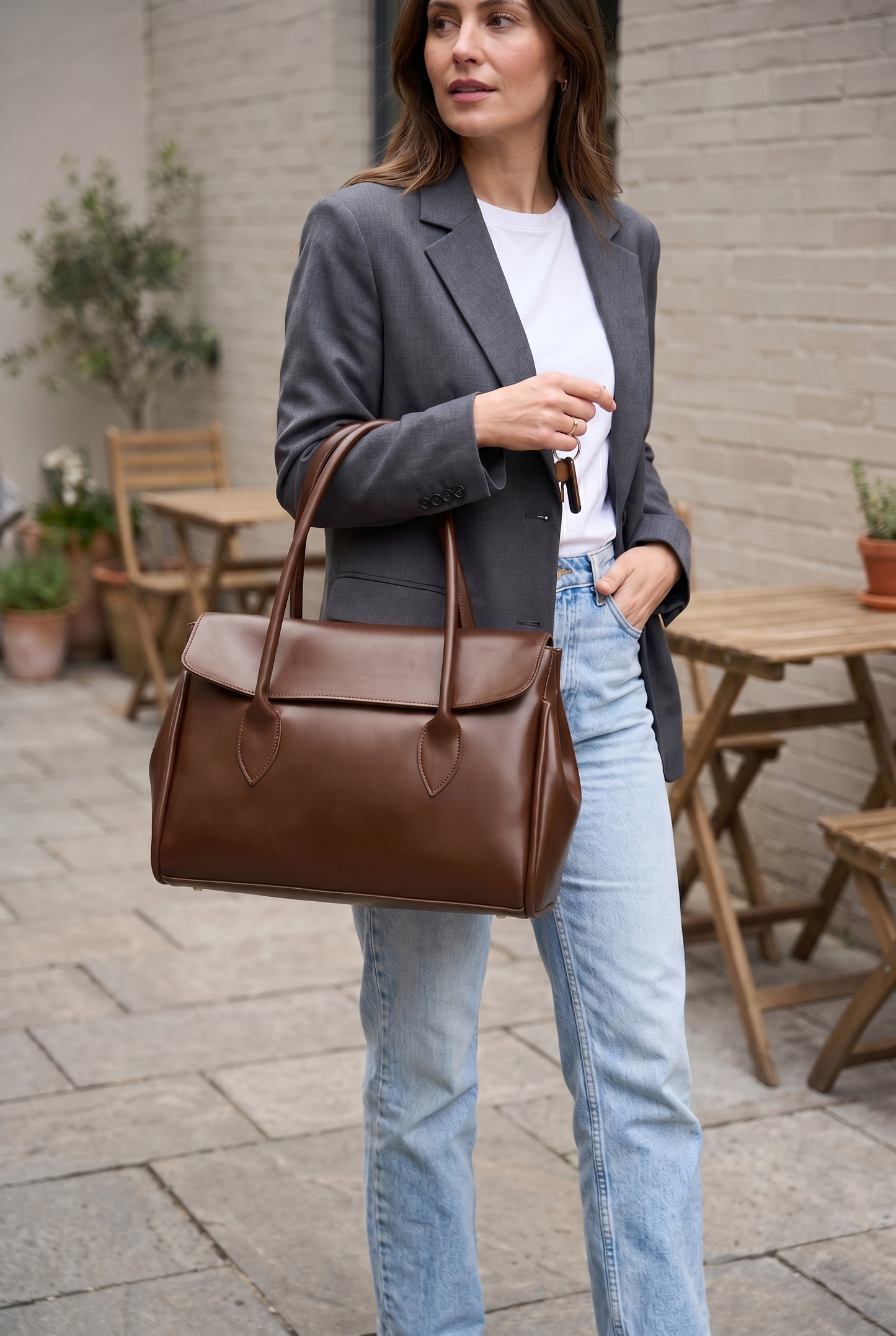 Aveline Carryall