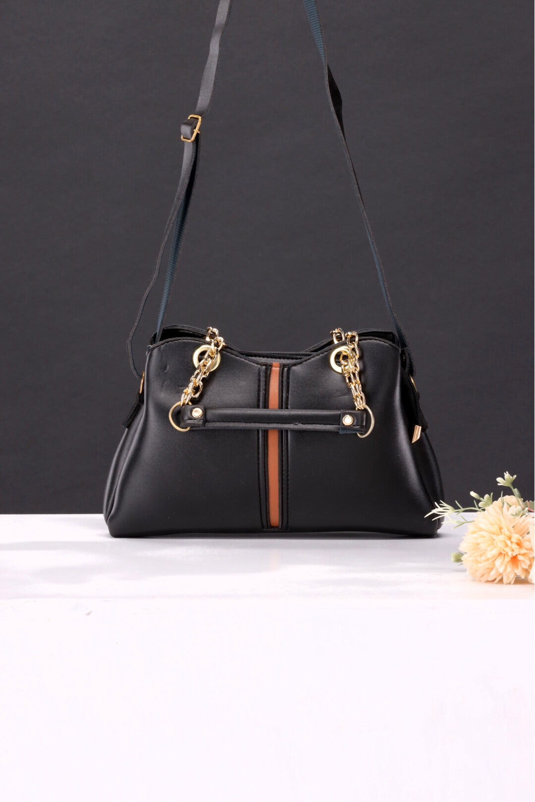 Sleek & Switch - Crossbody & Shoulder Bag