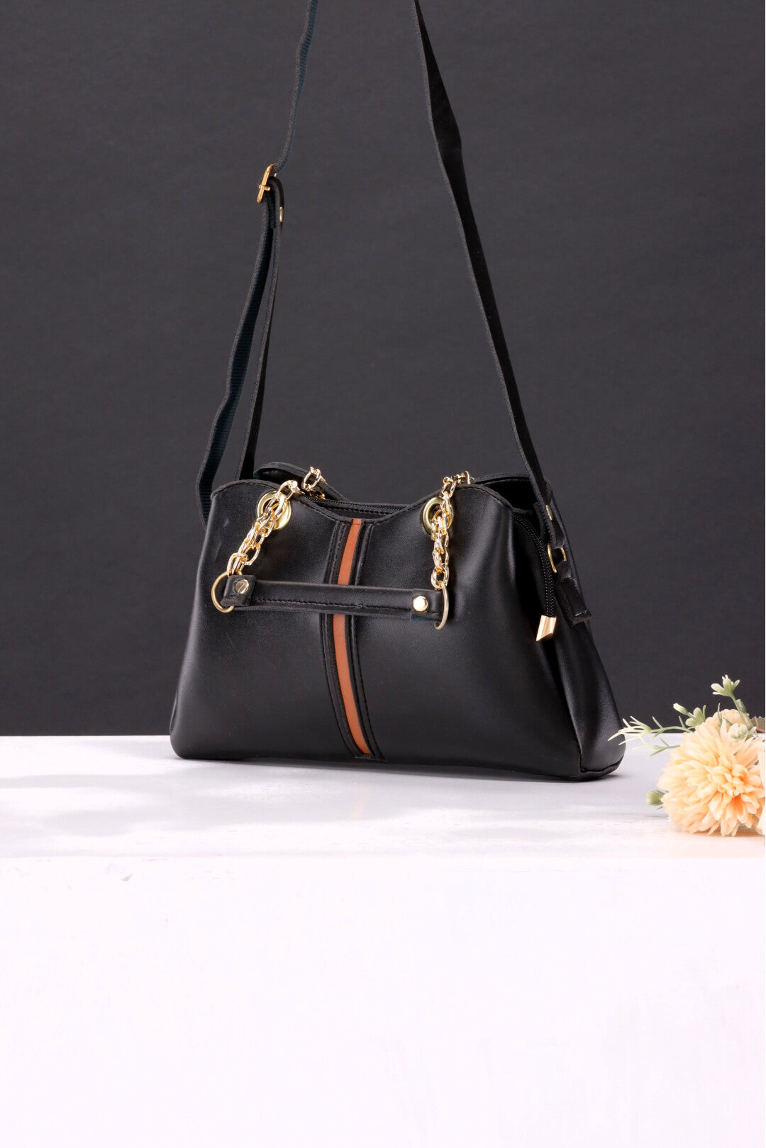 Sleek & Switch - Crossbody & Shoulder Bag
