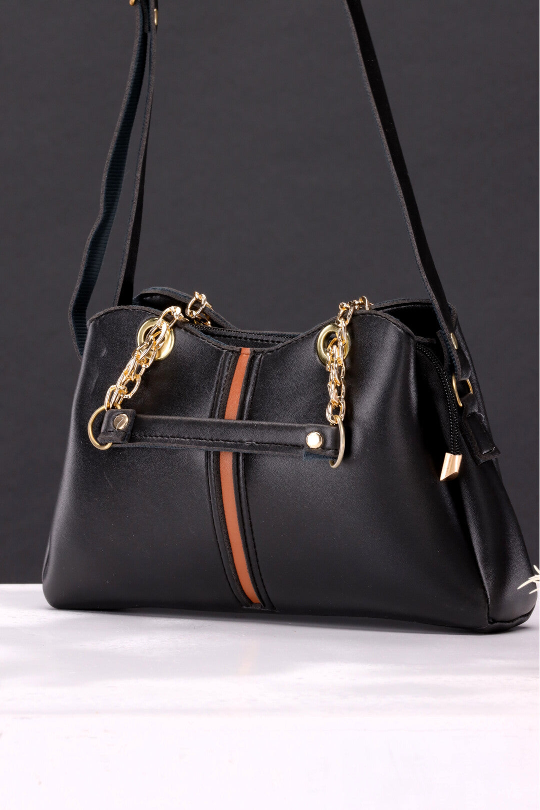 Sleek & Switch - Crossbody & Shoulder Bag